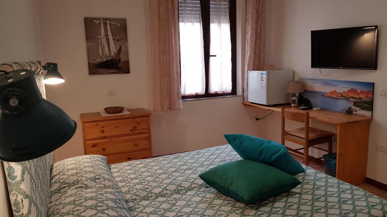 Campo Base Apartment La Maddalena  Ngoại thất bức ảnh