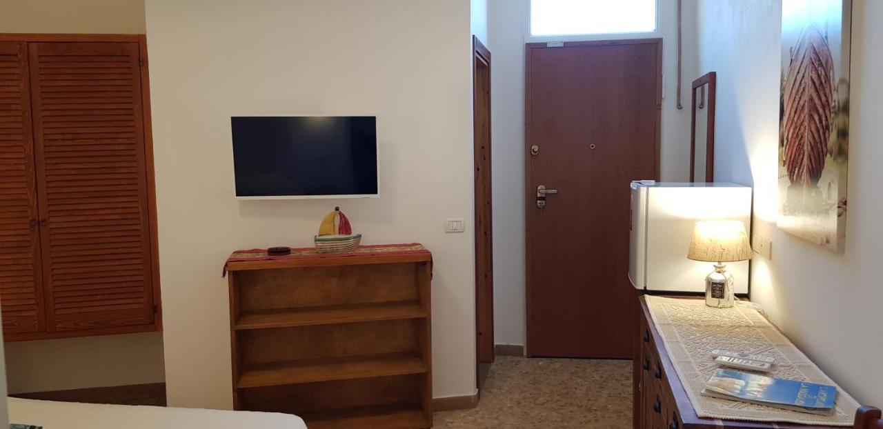Campo Base Apartment La Maddalena  Ngoại thất bức ảnh