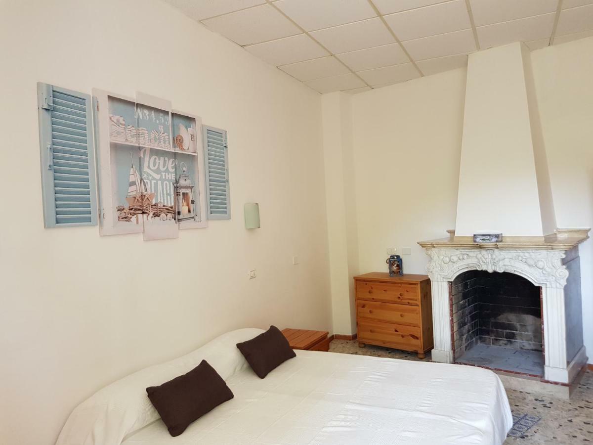 Campo Base Apartment La Maddalena  Ngoại thất bức ảnh